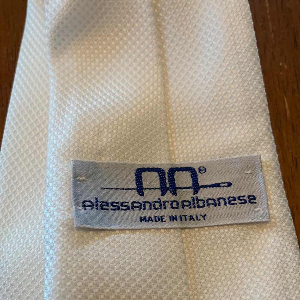 Allesandro Albanese white tie